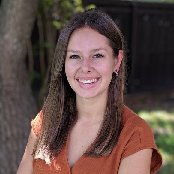 Meet your Posher, Elsa - Picture 1 of 1